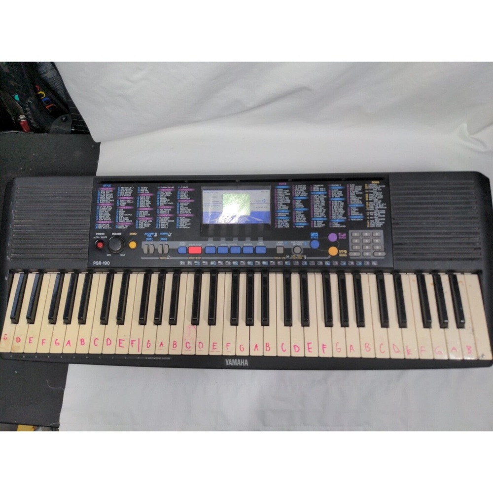 Vintage Yamaha PSR-190 61 Key Piano Keyboard Parts Only, does not turn on.